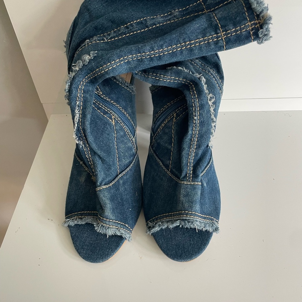 Blue Ankle Boots with Stylish Design
